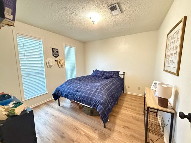 814 Texas Avenue, Port Neches, TX 77651