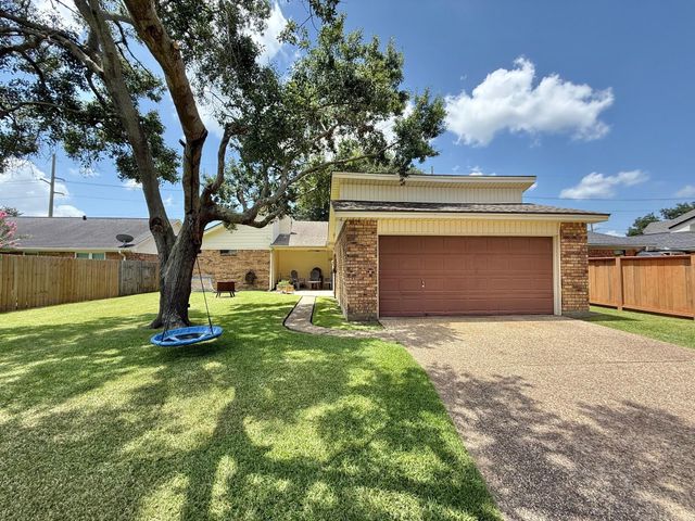814 Texas Avenue, Port Neches, TX 77651