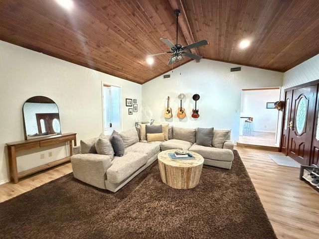 814 Texas Avenue, Port Neches, TX 77651