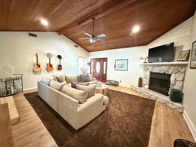 814 Texas Avenue, Port Neches, TX 77651