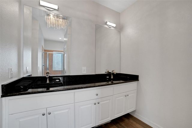 520 Double Eagle Ranch DR, Cedar Creek, TX 78612