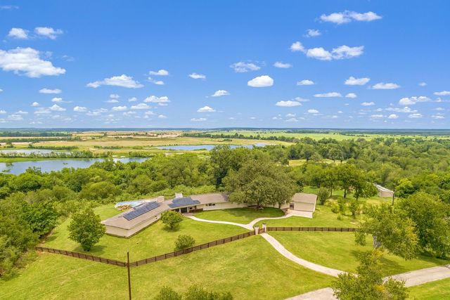 520 Double Eagle Ranch DR, Cedar Creek, TX 78612