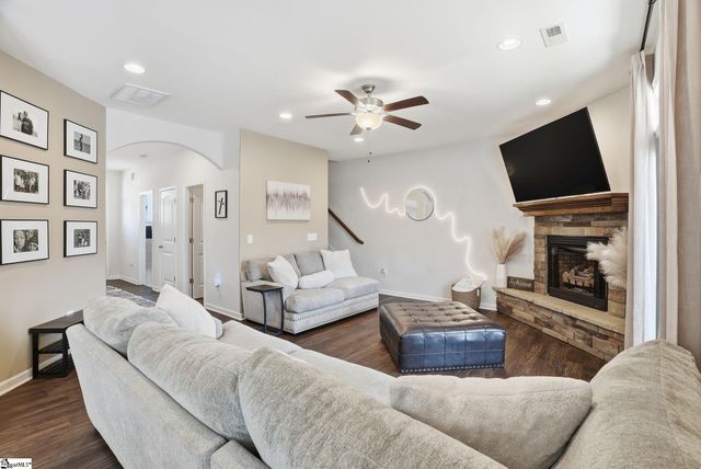 326 Kensrowe Drive, Boiling Springs, SC 29613