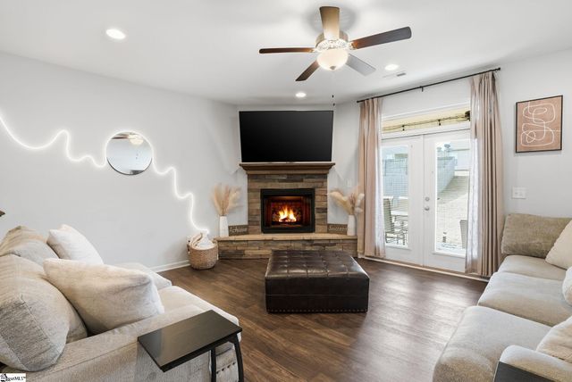 326 Kensrowe Drive, Boiling Springs, SC 29613