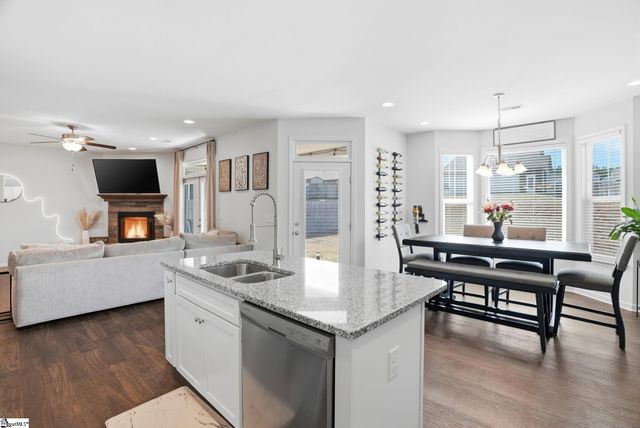 326 Kensrowe Drive, Boiling Springs, SC 29613