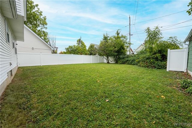 71 Chester Street, Buffalo, NY 14208