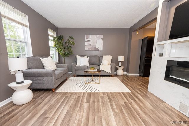 71 Chester Street, Buffalo, NY 14208