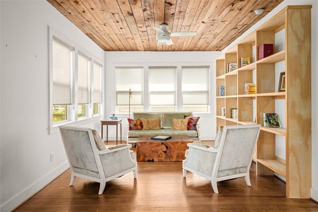 4210 Rusk Street, Houston, TX 77023