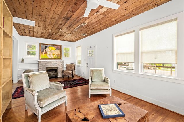 4210 Rusk Street, Houston, TX 77023