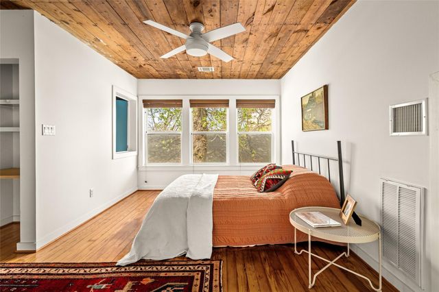 4210 Rusk Street, Houston, TX 77023