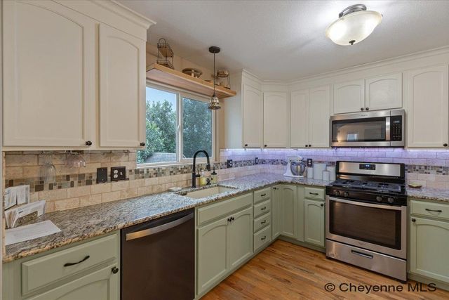 1709 GETTYSBURG DR, Cheyenne, WY 82001