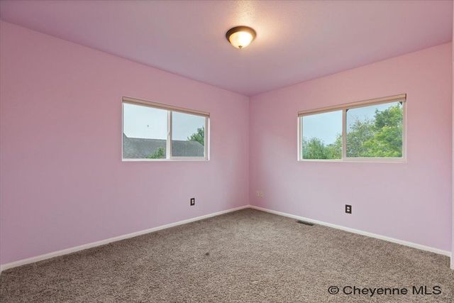 1709 GETTYSBURG DR, Cheyenne, WY 82001