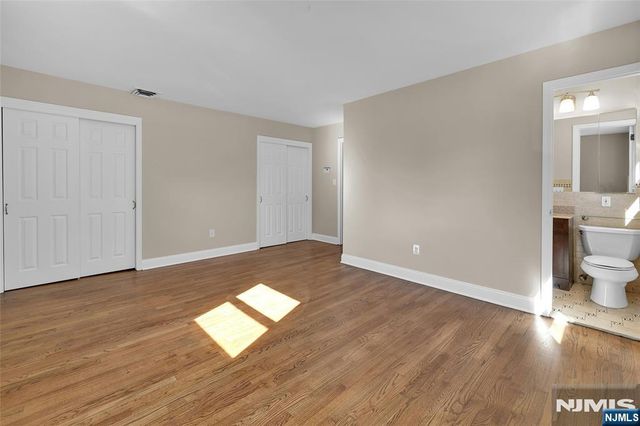 8 Cedar Lane, Roseland, NJ 07068