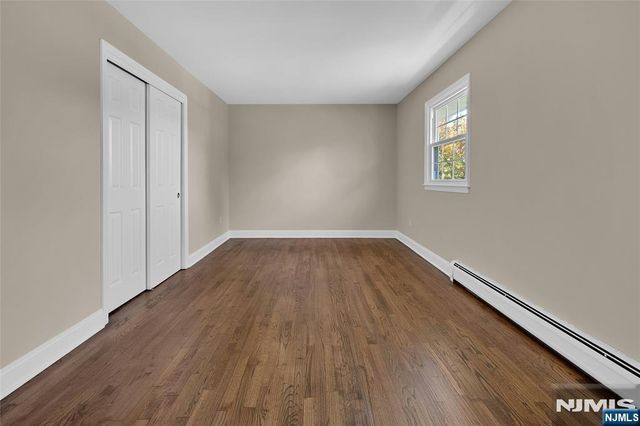 8 Cedar Lane, Roseland, NJ 07068
