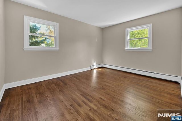 8 Cedar Lane, Roseland, NJ 07068