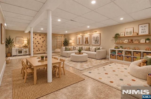 8 Cedar Lane, Roseland, NJ 07068