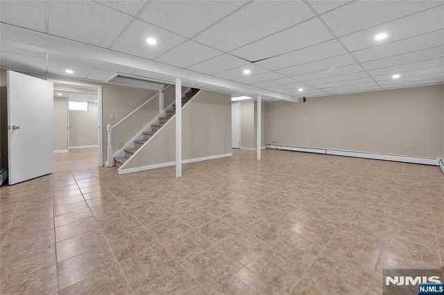 8 Cedar Lane, Roseland, NJ 07068