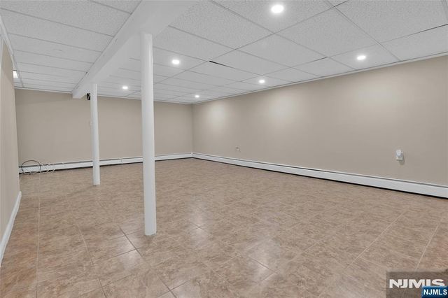 8 Cedar Lane, Roseland, NJ 07068