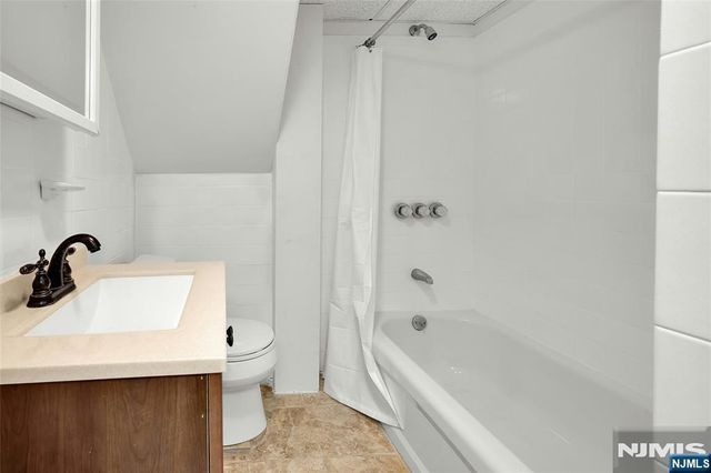 8 Cedar Lane, Roseland, NJ 07068