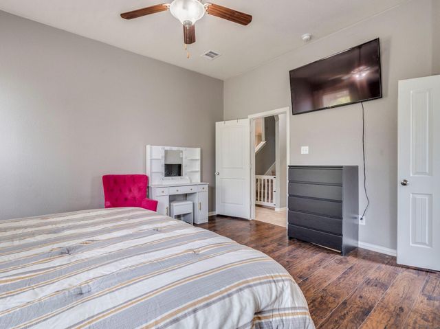 319 Sandstone TRL, Buda, TX 78610