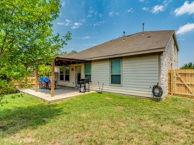 319 Sandstone TRL, Buda, TX 78610