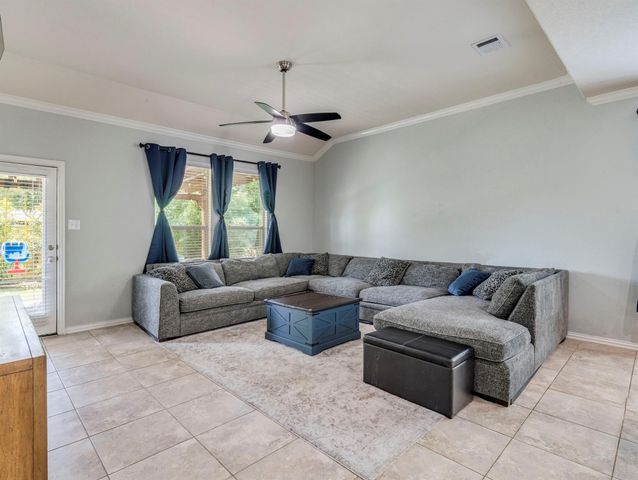 319 Sandstone TRL, Buda, TX 78610