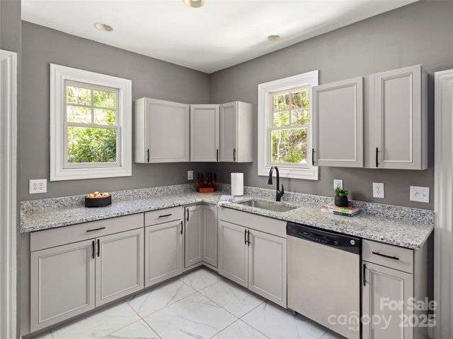 403 Baird Cove Road, Asheville, NC 28804