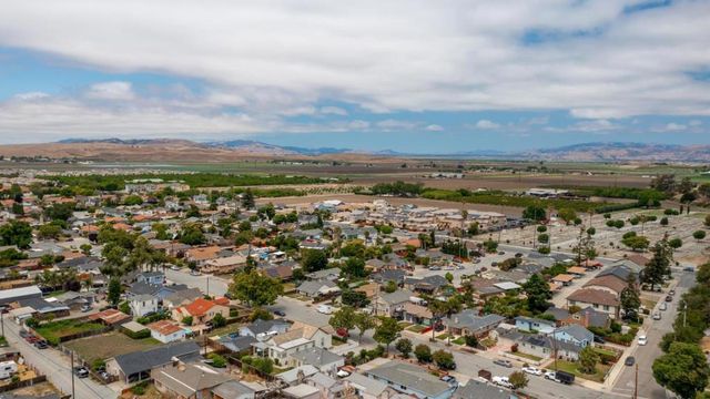 694 Central Avenue, Hollister, CA 95023
