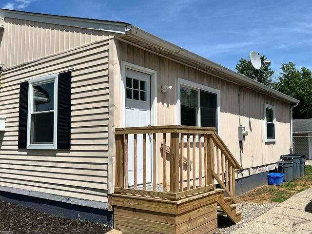 97 Beyne Street, Mount Clemens, MI 48043