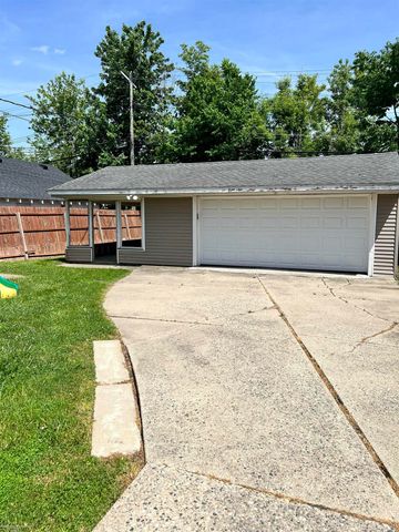 97 Beyne Street, Mount Clemens, MI 48043