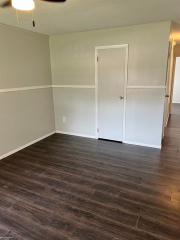 97 Beyne Street, Mount Clemens, MI 48043