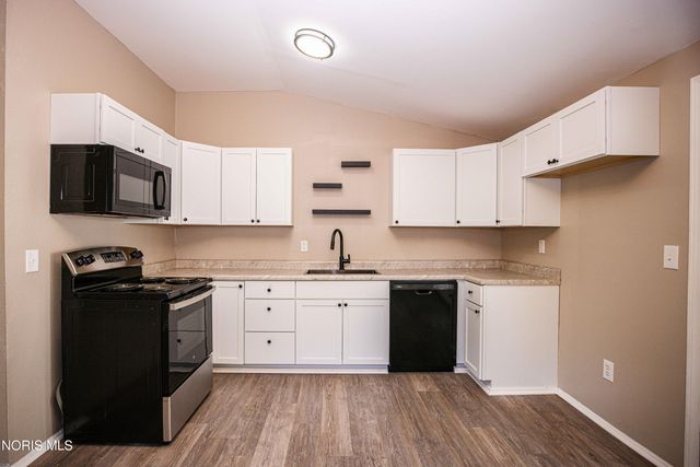 6016 Curson Drive, Toledo, OH 43612