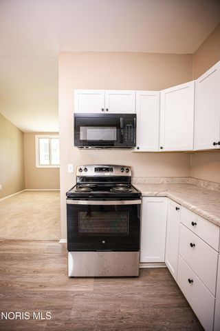 6016 Curson Drive, Toledo, OH 43612