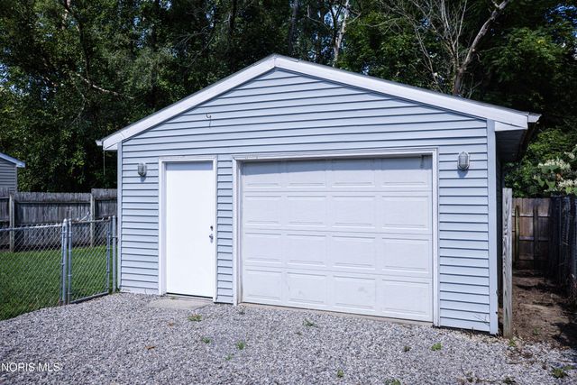 6016 Curson Drive, Toledo, OH 43612
