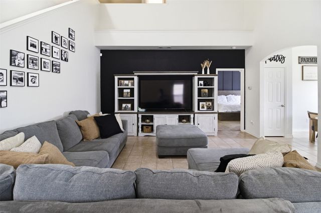 4105 Tiburon Street, Fort Worth, TX 76106