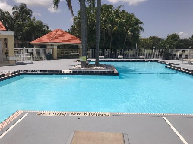 565 Vista Isles Drive 2018, Sunrise, FL 33325