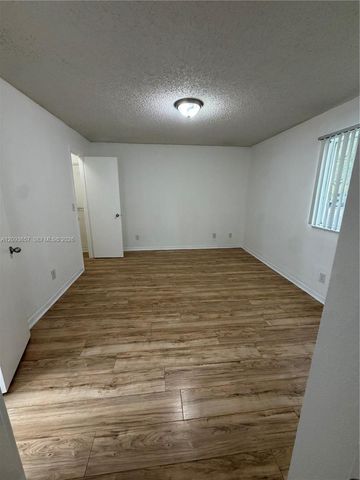 565 Vista Isles Drive 2018, Sunrise, FL 33325