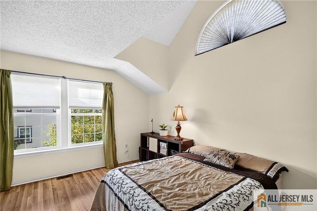 1 Cambridge Drive A, Monroe, NJ 08831