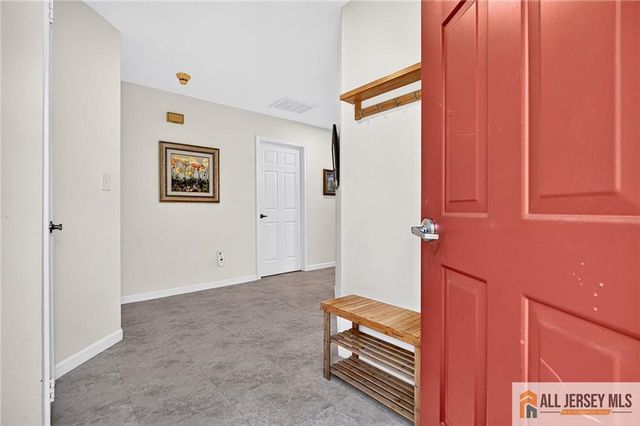 1 Cambridge Drive A, Monroe, NJ 08831