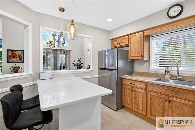 1 Cambridge Drive A, Monroe, NJ 08831
