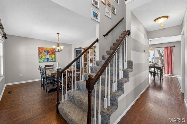 1029 Meadows Court, Maryville, IL 62062