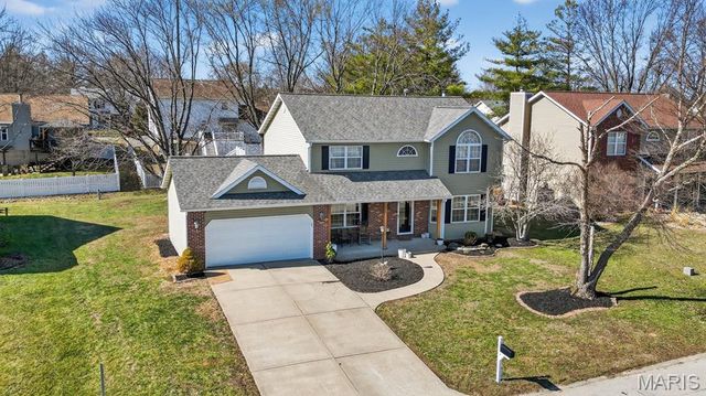 1029 Meadows Court, Maryville, IL 62062