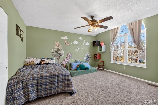 1029 Meadows Court, Maryville, IL 62062