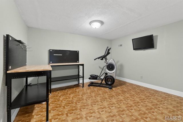 1029 Meadows Court, Maryville, IL 62062