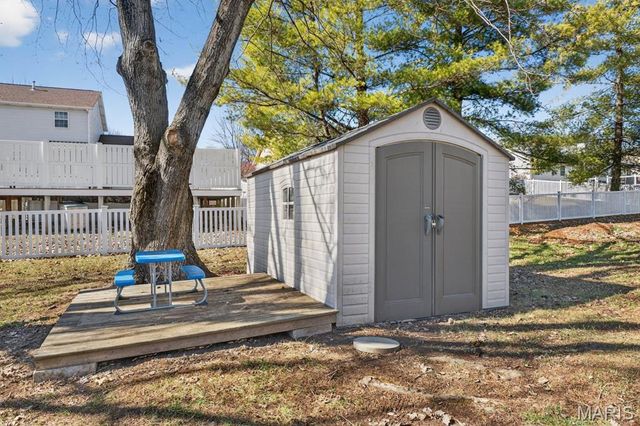 1029 Meadows Court, Maryville, IL 62062