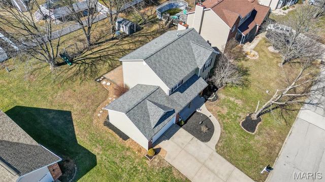 1029 Meadows Court, Maryville, IL 62062