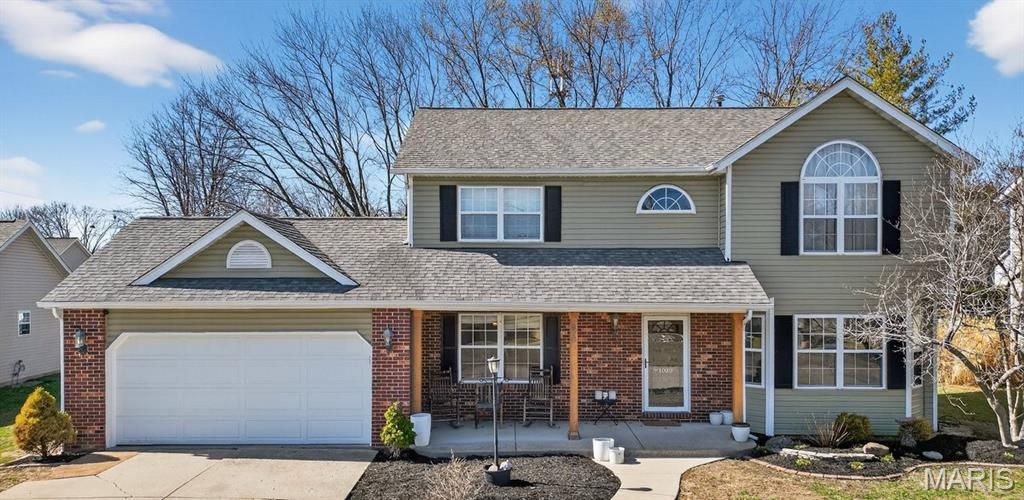 1029 Meadows Court, Maryville, IL 62062