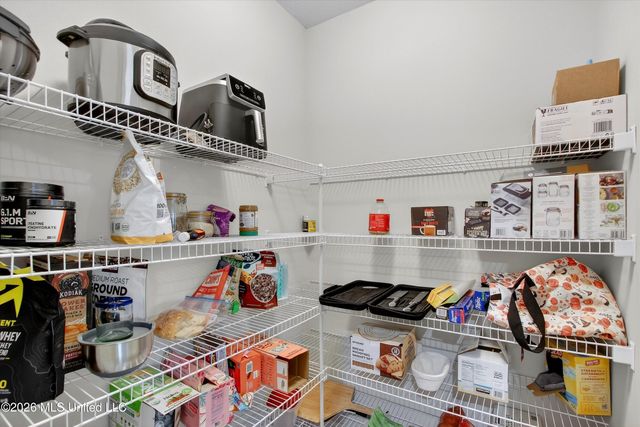 6821 Sweetclover Drive, Ocean Springs, MS 39564