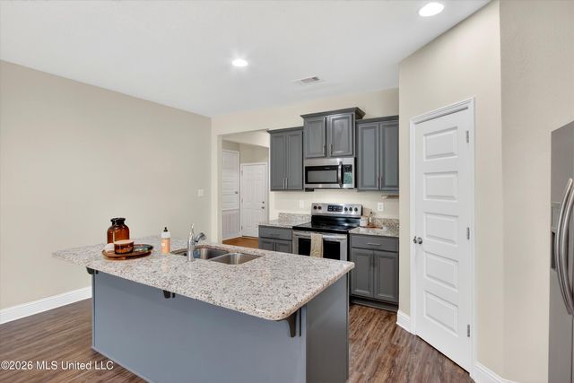 6821 Sweetclover Drive, Ocean Springs, MS 39564