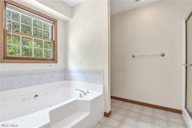 4457 Stone Creek Drive, Brunswick, OH 44212